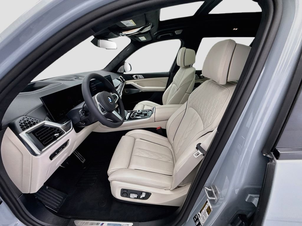 Used 2027 Gray Metallic BMW xDrive40i image 18