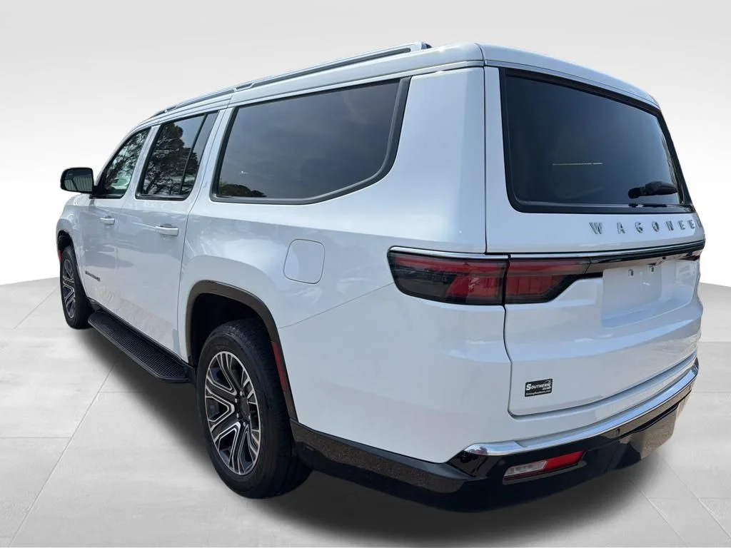 Used 2024 White Jeep Series II image 3