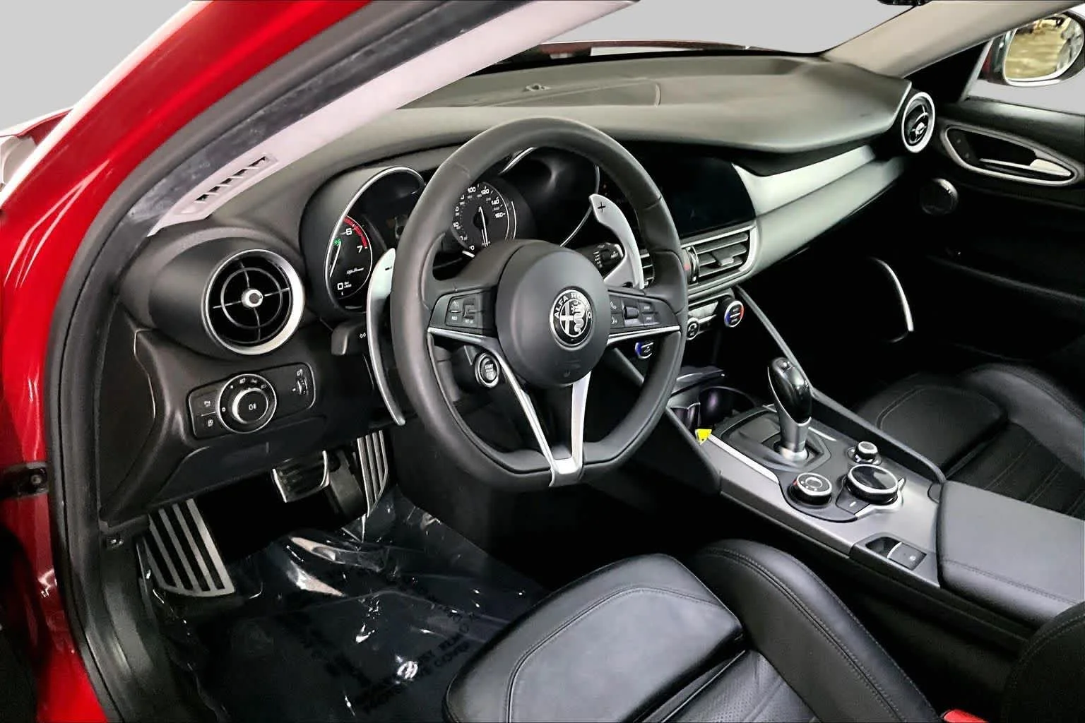 Used 2018 Alfa Rosso Alfa Romeo Ti Sport image 18