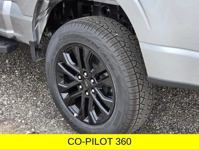 New 2026 Iconic Silver Metallic Ford XLT image 7