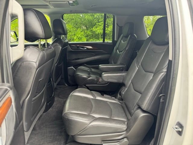 Used 2020 Crystal White Cadillac Luxury image 14