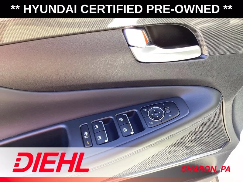 Used 2023 White Hyundai SEL image 22