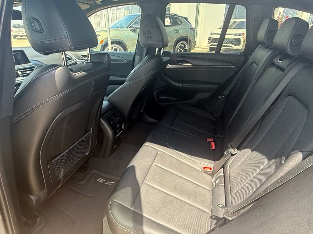Used 2023 Gray Metallic BMW xDrive30i image 9