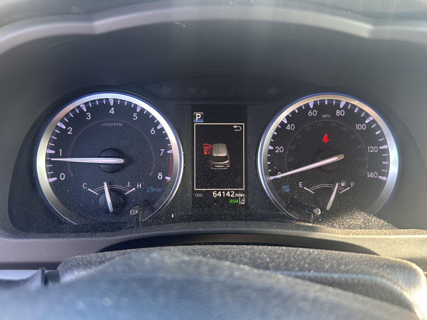 Used 2019 Shoreline Blue Pearl Toyota XLE image 8