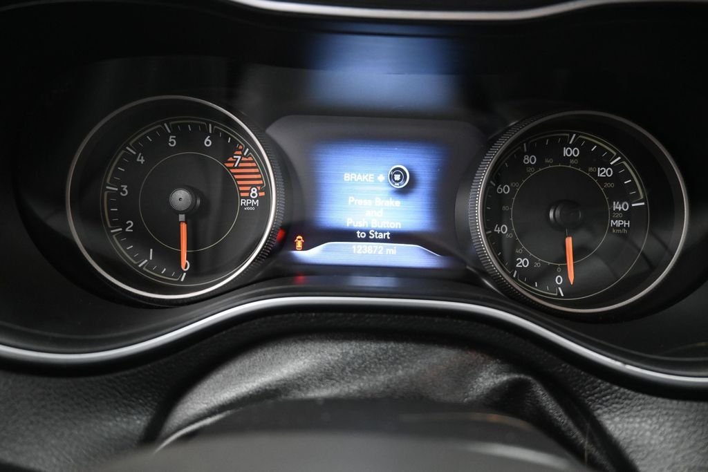 Used 2019 Sting Gray Clearcoat Jeep Trailhawk image 14
