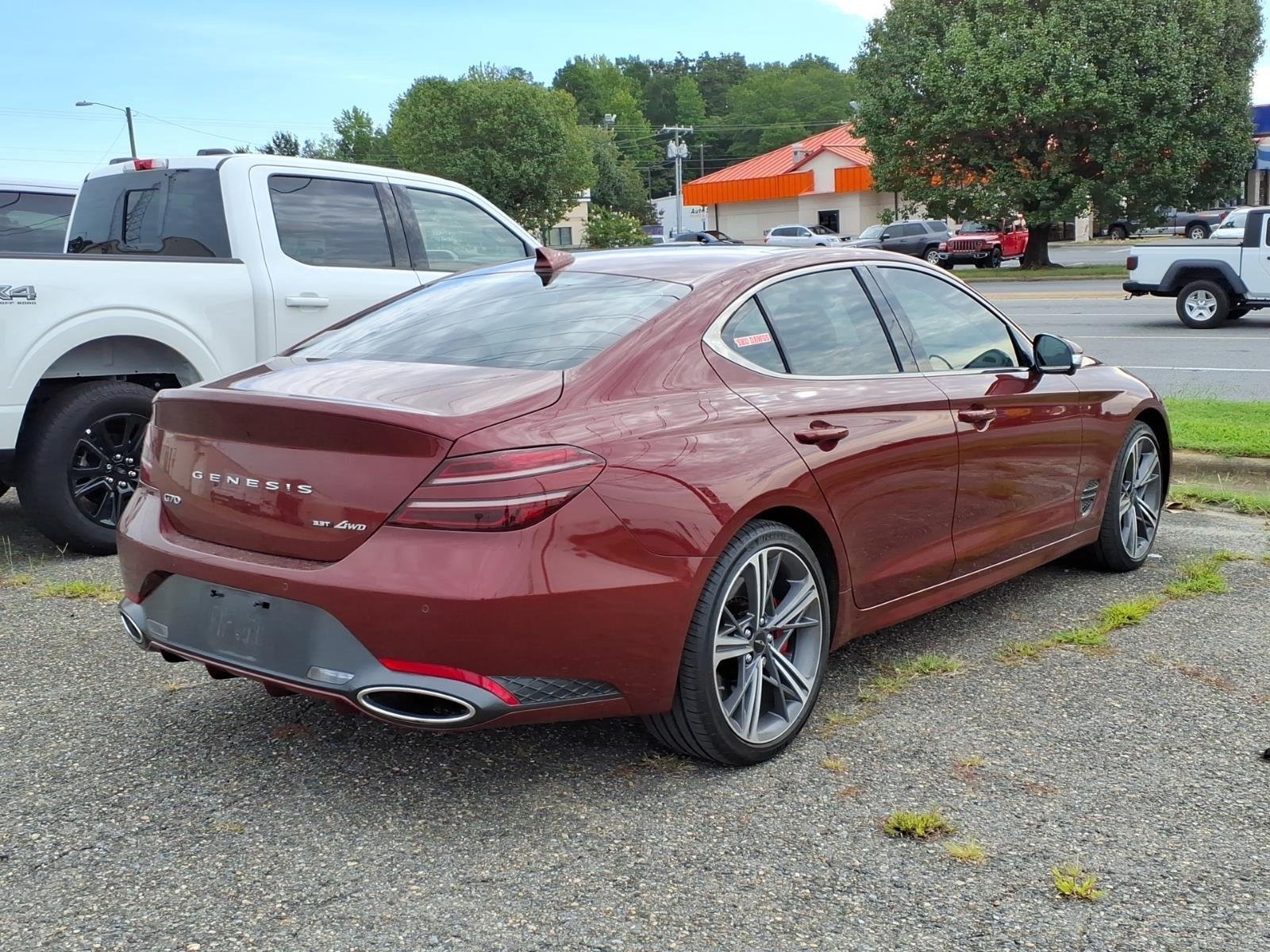 Used 2025 Cavendish Red Genesis 3.3T Sport Advanced image 6