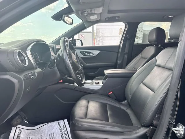 Used 2022 Black Chevrolet LT image 11