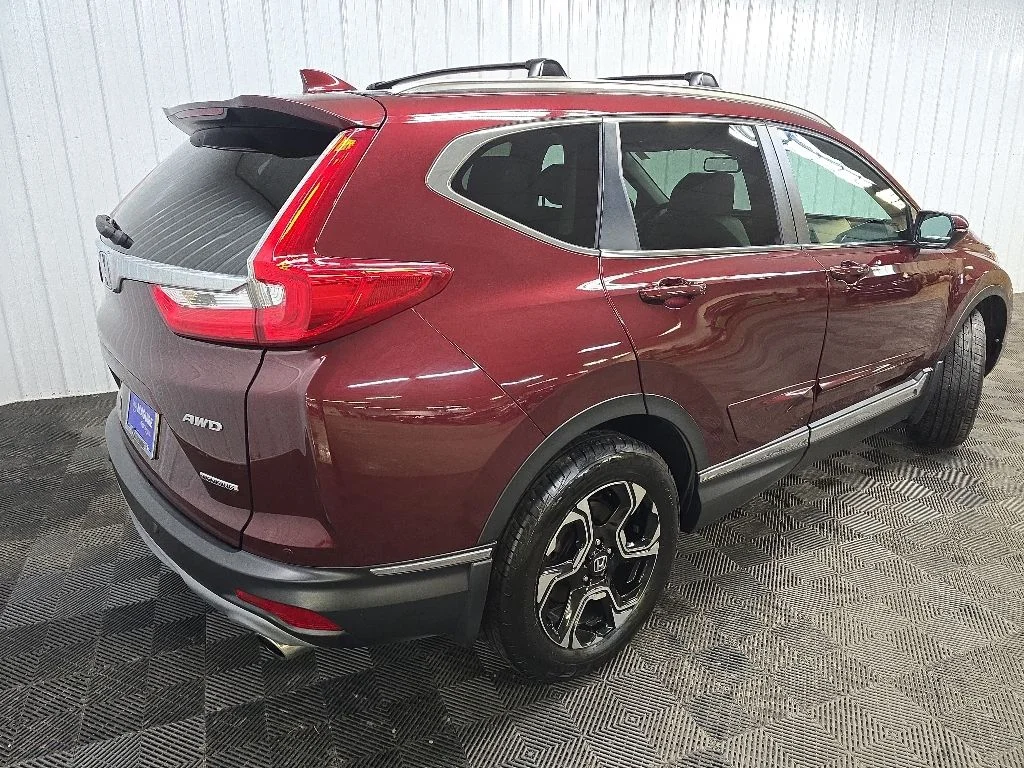 Used 2018 Red Honda Touring image 10