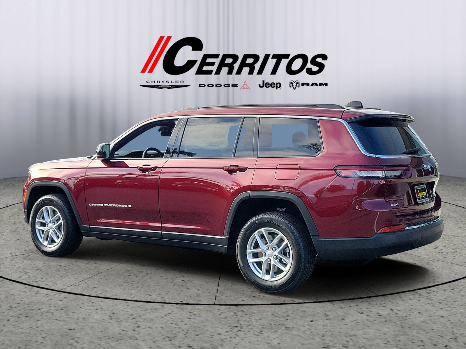 New 2026 Velvet Red Pearl-Coat Exterior Paint Jeep Laredo image 3
