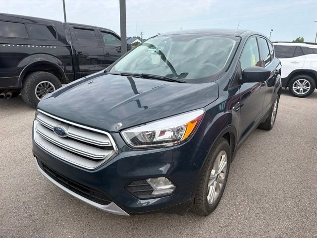 Used 2019 Sea Green Ford SE image 2