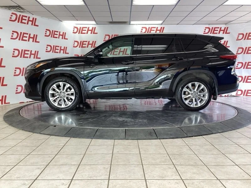 Used 2023 Black Toyota Hybrid Limited image 4