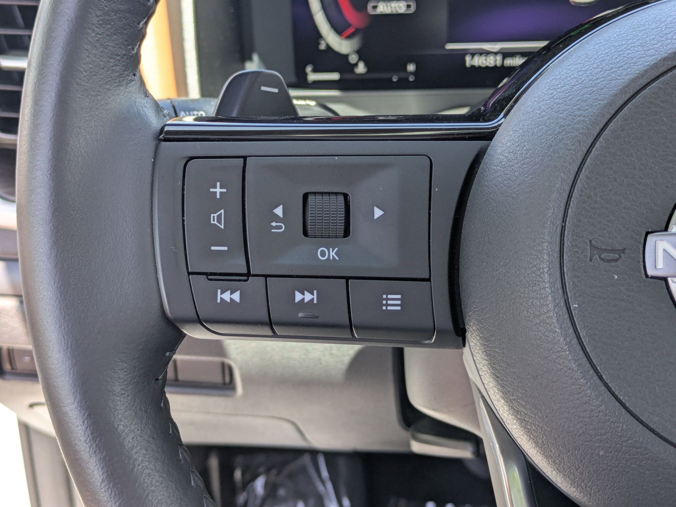 Certified Used 2024 Everest White Pearl Nissan Platinum image 18