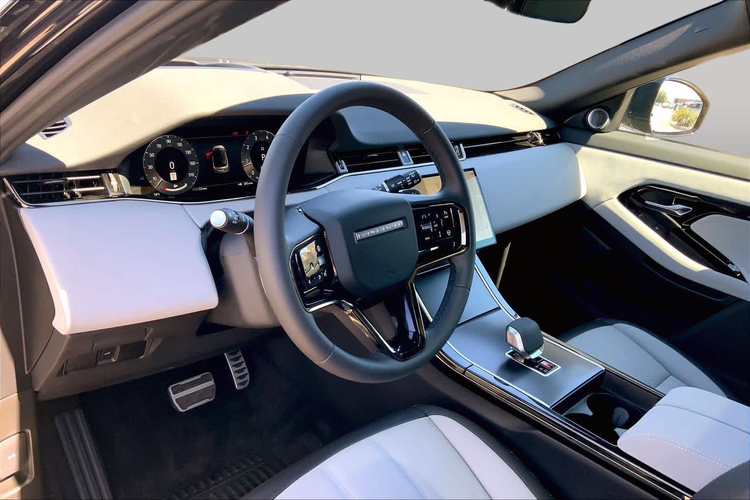 New 2026 Santorini Black Land Rover Hoxton Edition image 8