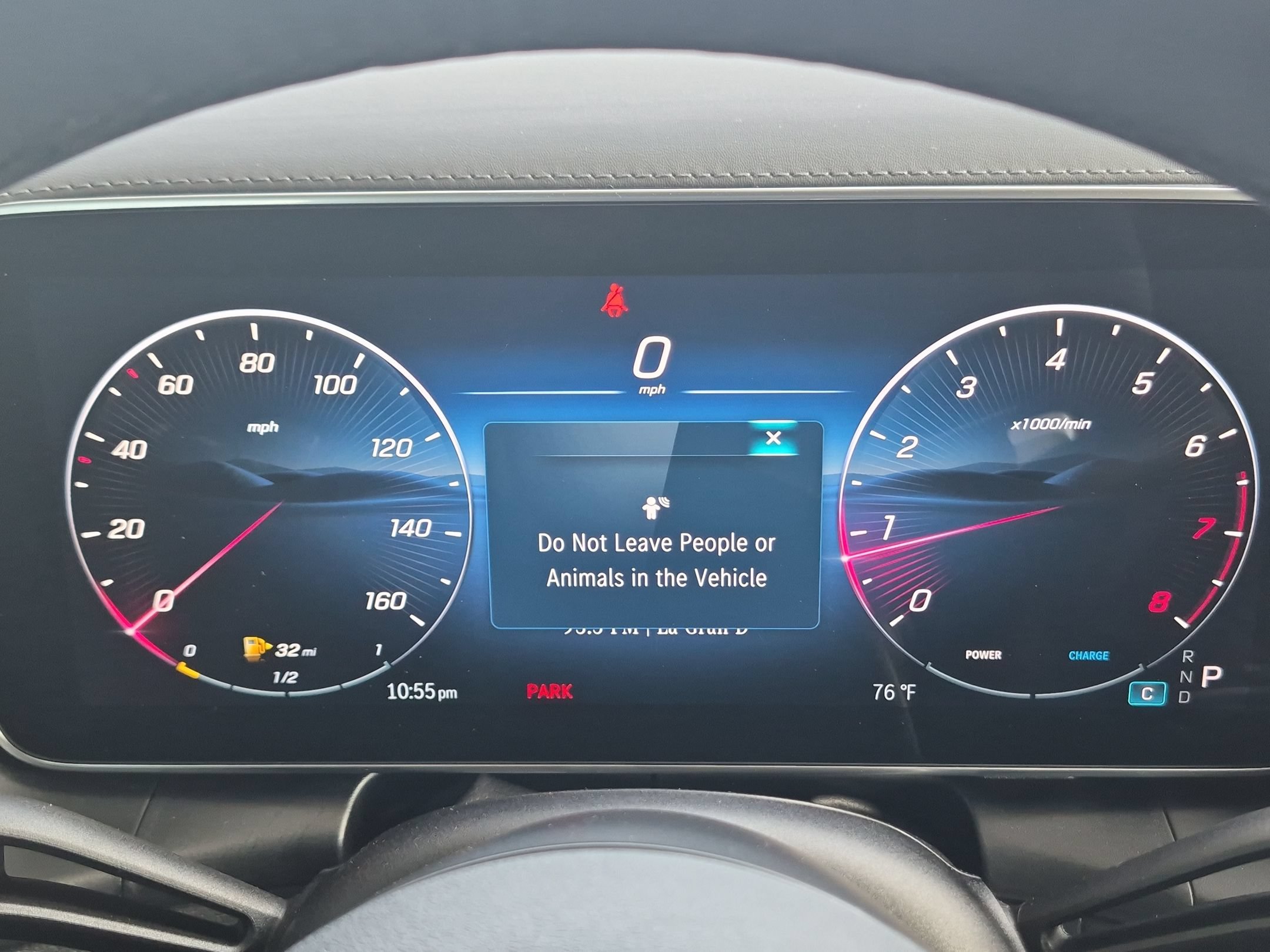 New 2026 Black Mercedes-Benz GLC 300 image 38