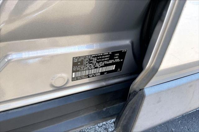 Certified Used 2020 SILVER SKY METALLIC Toyota  image 34