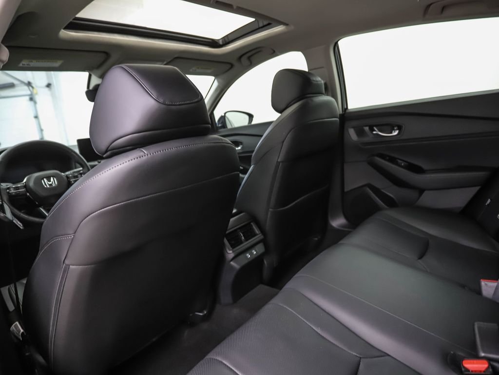 Used 2024 Crystal Black Pearl Honda Touring image 19