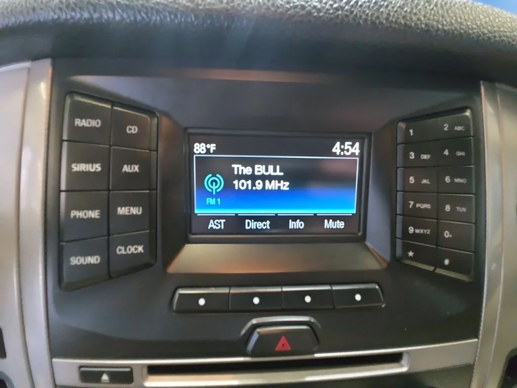 Used 2015 Gray Ford XLT image 21