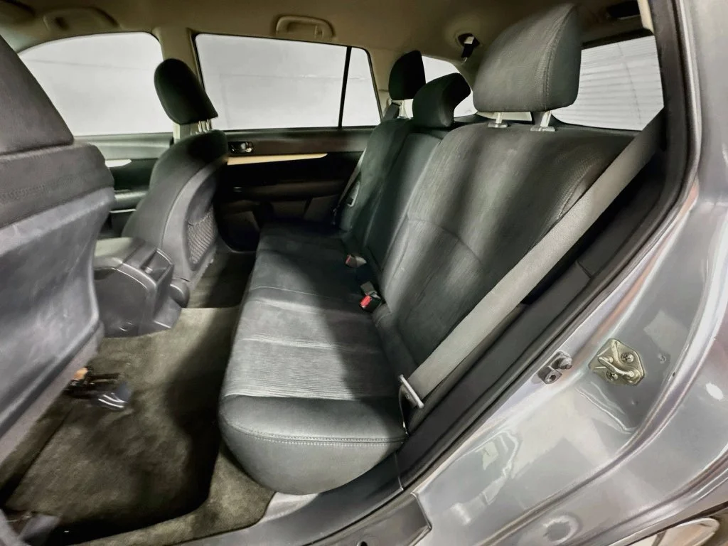 Used 2013 Silver Subaru 2.5i image 26