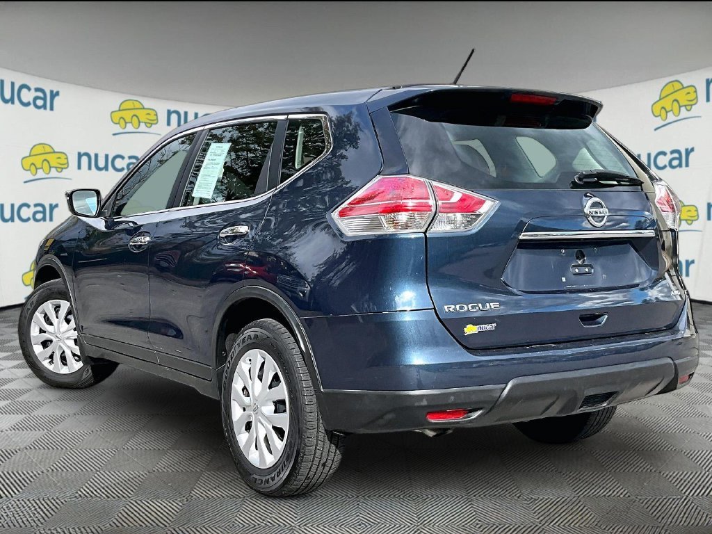 Used 2015 Arctic Blue Metallic Nissan S image 4