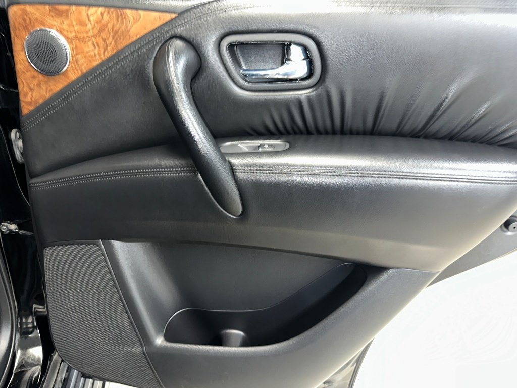 Used 2024 Super Black Nissan SL image 31