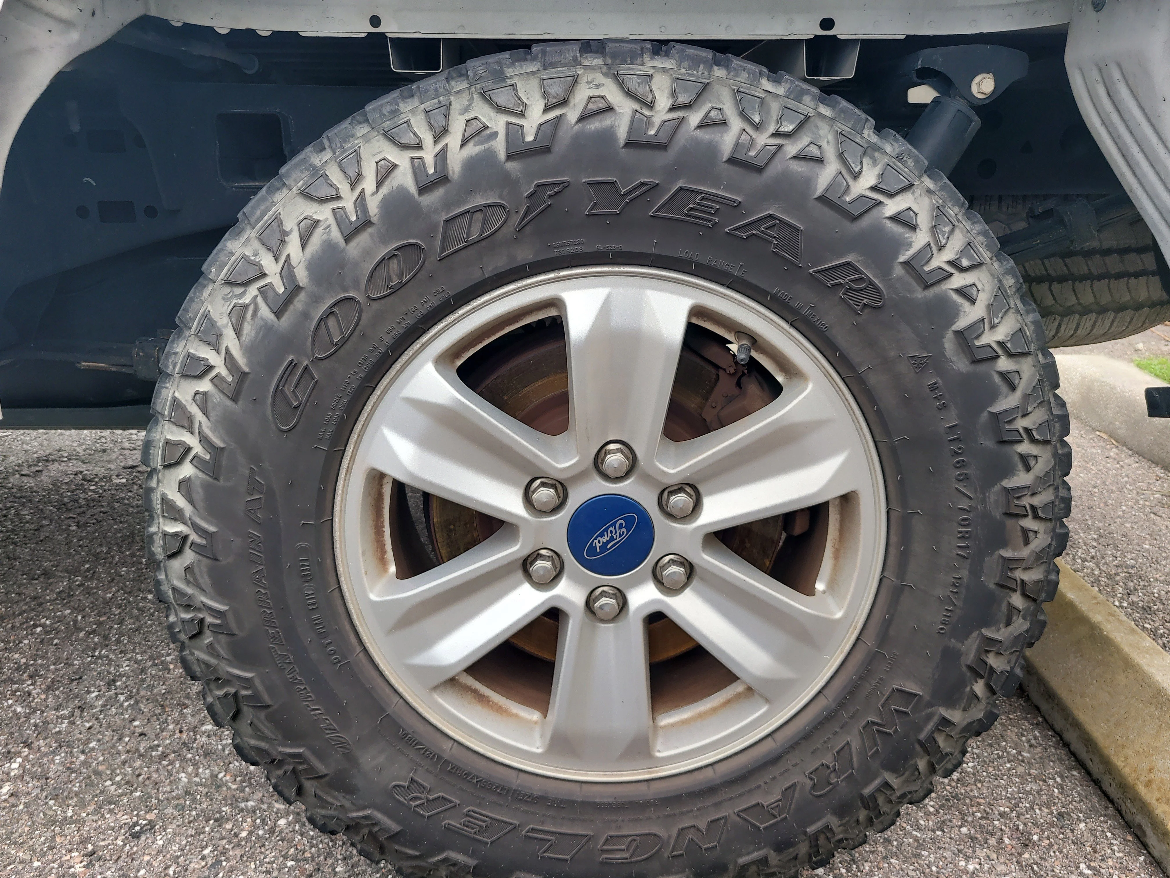 Used 2018 Oxford White Ford XL image 7
