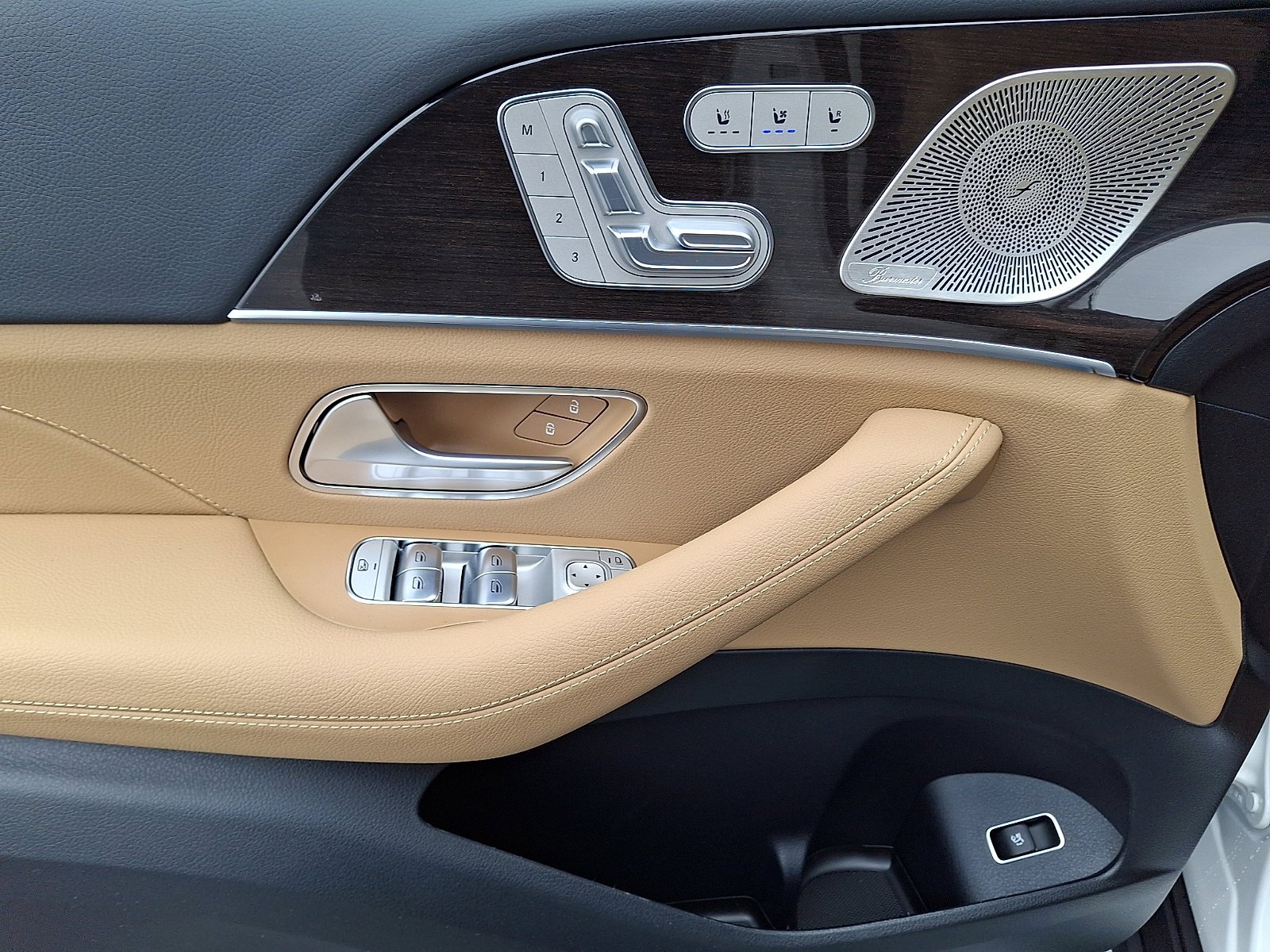New 2026 Polar White Mercedes-Benz GLS 450 image 33