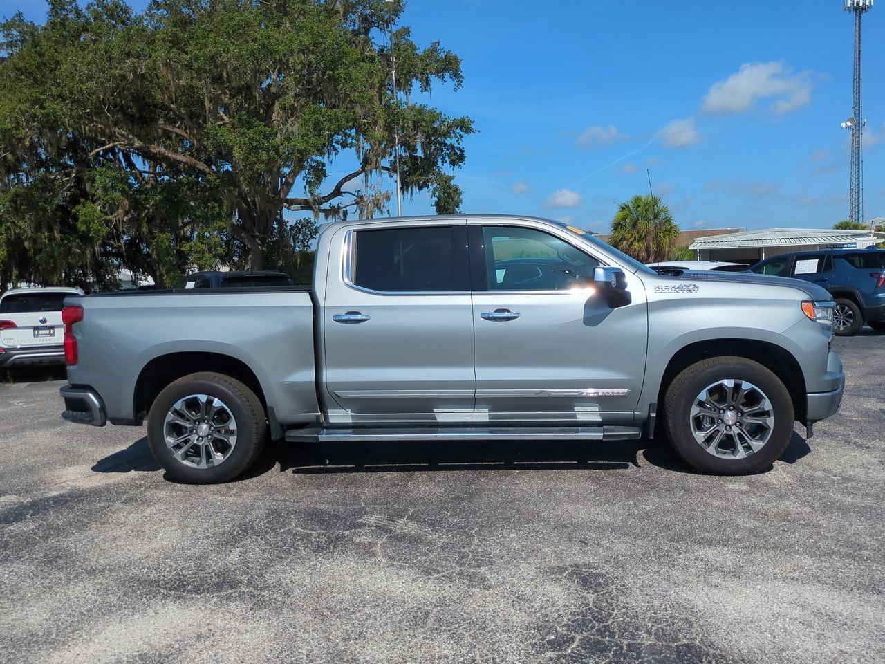 Used 2025 Sterling Gray Metallic Chevrolet High Country image 3
