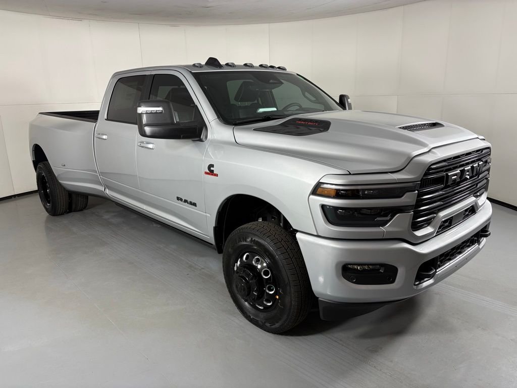 New 2026 Silver-Zynith Exterior Paint RAM Laramie image 2