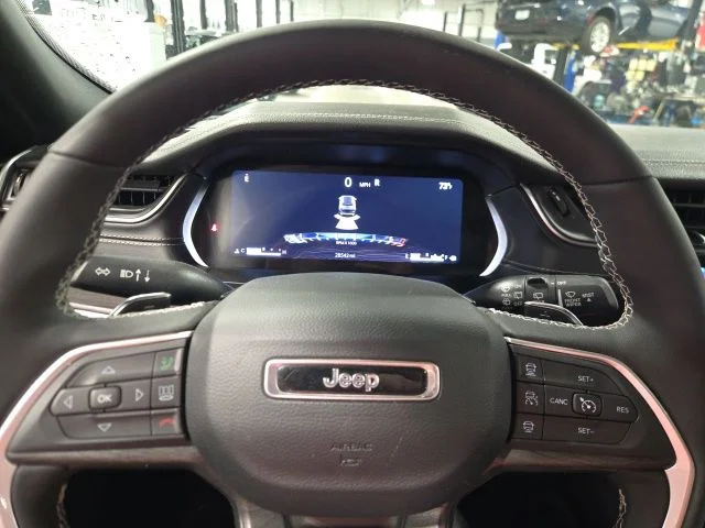 Used 2024 Gray Jeep Limited image 16