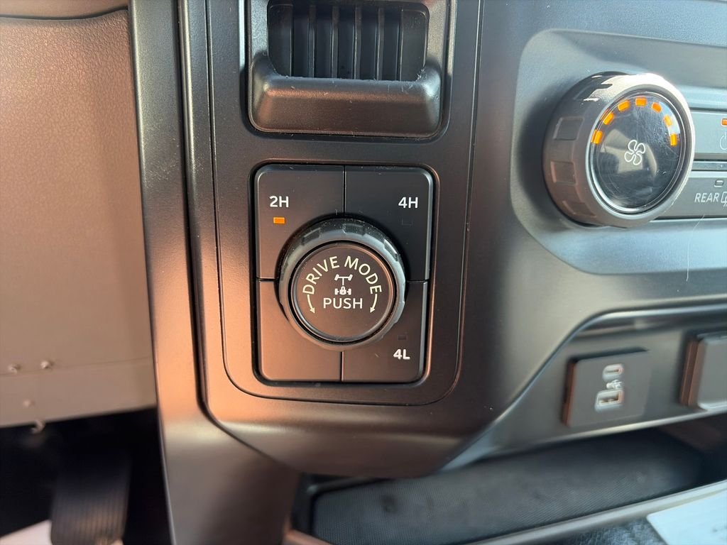 Used 2021 White Ford XL image 33