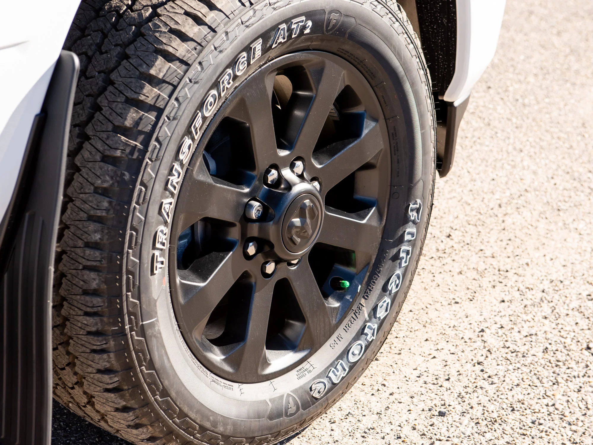 New 2027 White RAM Laramie Night* Mega Cab 4x4, Sunroof, Harman/Kardon, Pwr Running Boards image 10
