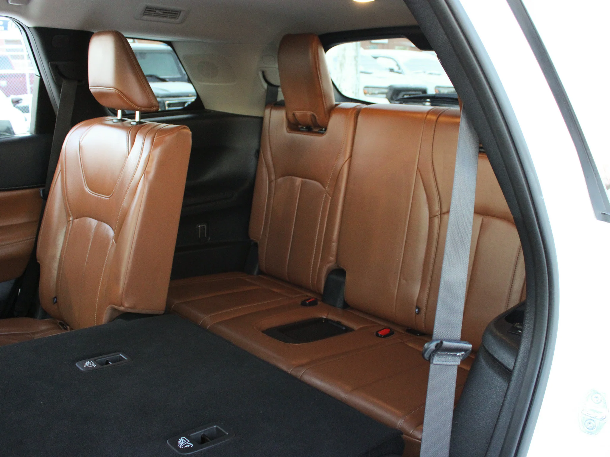 Certified Used 2023 White INFINITI Sensory * No Accidents | Head-Up Display | Heated Brown Seats | Winter Tires | 3M PPF image 18