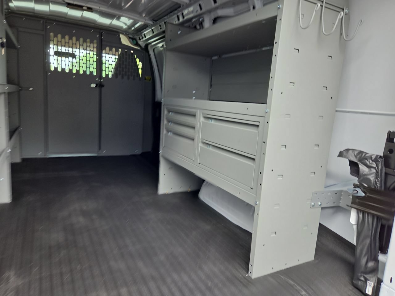 2026 GMC Savana Cargo Work Van - Photo 25