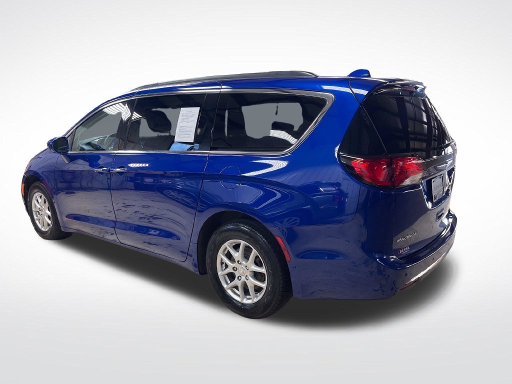 Used 2020 Blue Chrysler Touring image 4