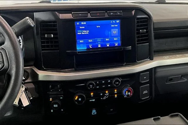 Used 2024 Oxford White Ford XL image 31