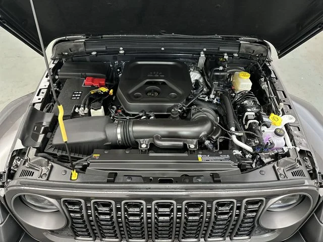 New 2026 Granite Crystal Metallic Clear-Coat Exterior Paint Jeep 85th Anniversary Edition image 19