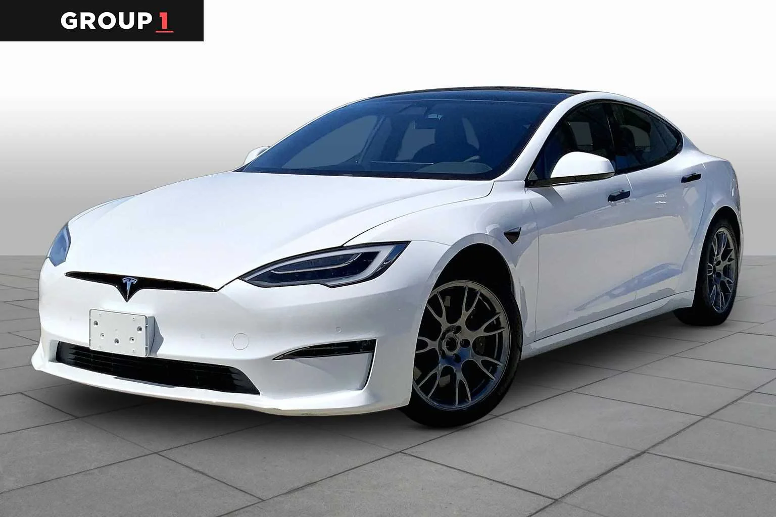 2022 Tesla Model S Plaid's photo