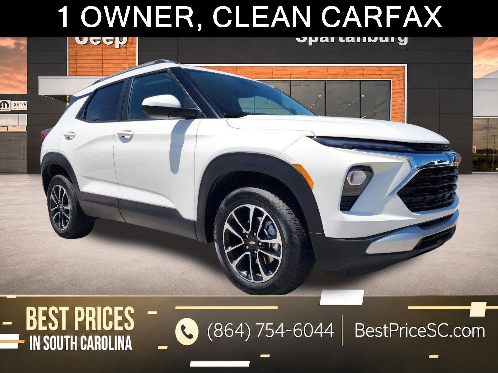 Used 2025 Summit White Chevrolet LT image 1