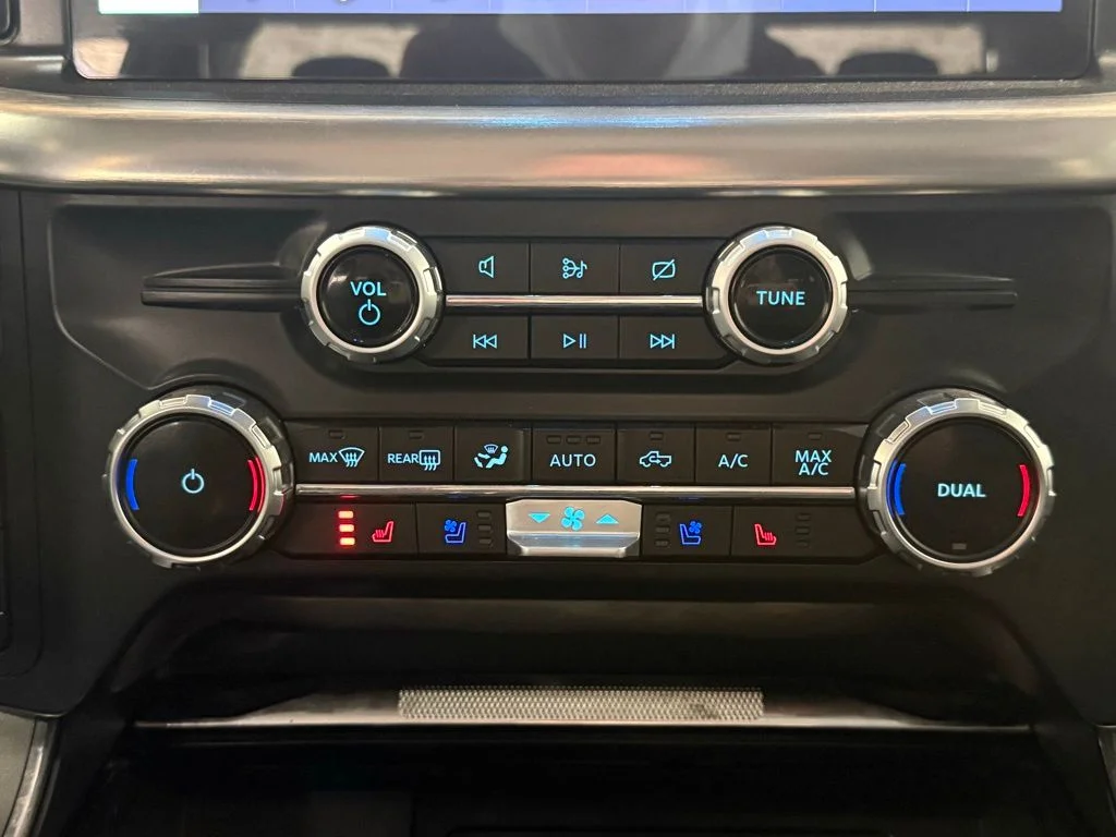 Used 2023 White Ford Lariat image 17