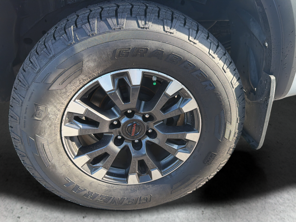 Used 2021 White Nissan PRO-4X image 58