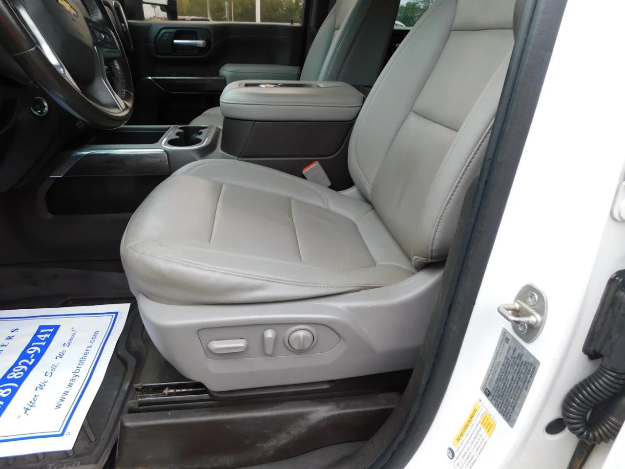 Used 2021 White Chevrolet 4WD CREW CAB 159 in LTZ image 33