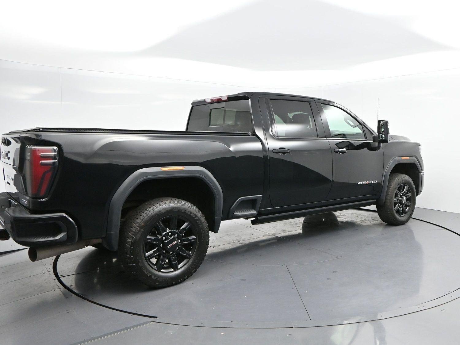 Used 2024 Onyx Black GMC AT4 image 7