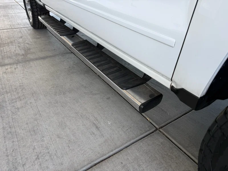 Used 2017 SUMMIT WHITE Chevrolet LT image 32