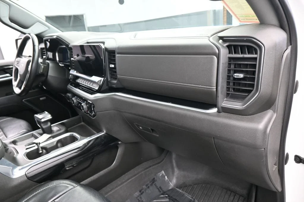 Used 2022 Summit White Chevrolet RST image 51