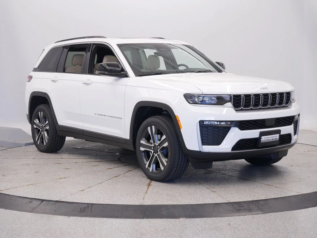 New 2027 Bright White Clearcoat Jeep Limited image 9