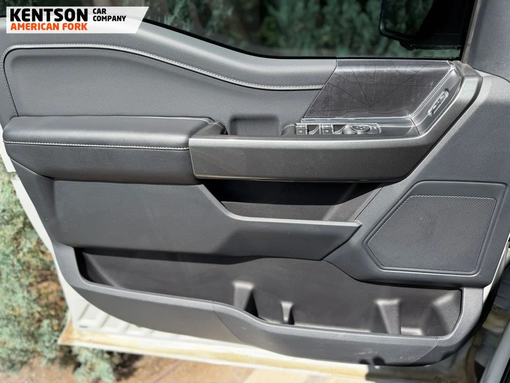 Used 2023 Gray Ford XLT image 18