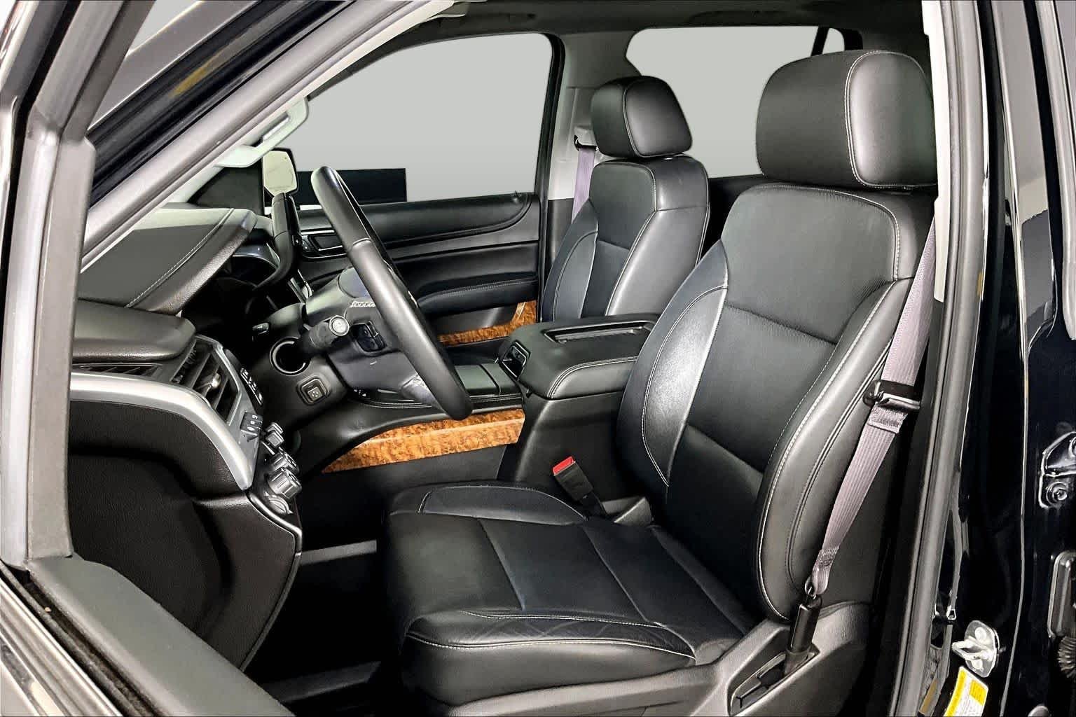 Used 2017 Black Chevrolet Premier image 8