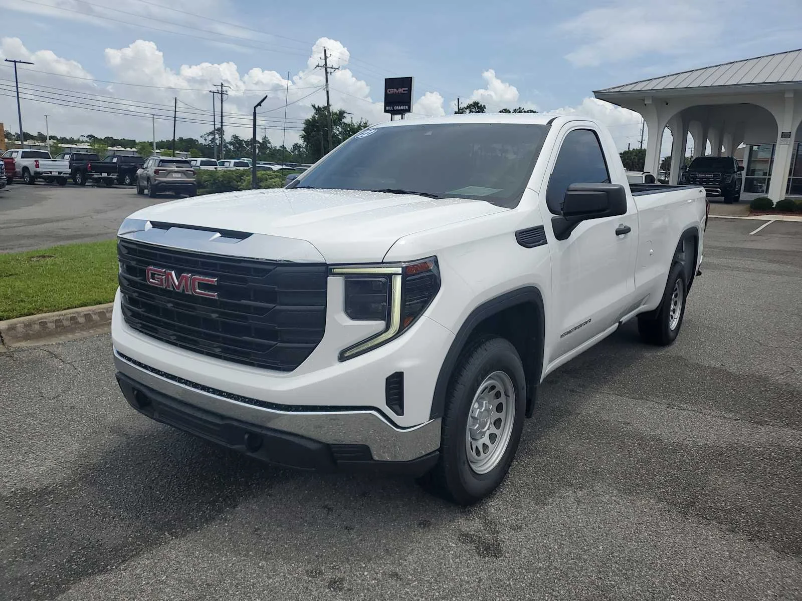 2022 GMC Sierra 4WD Regular Cab Standard Box Pro's photo