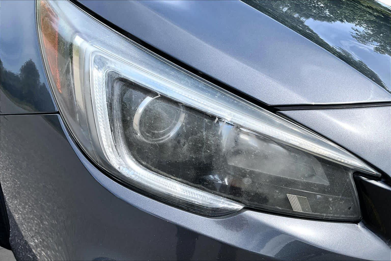 Used 2018 Magnetite Gray Metallic Subaru Premium image 27