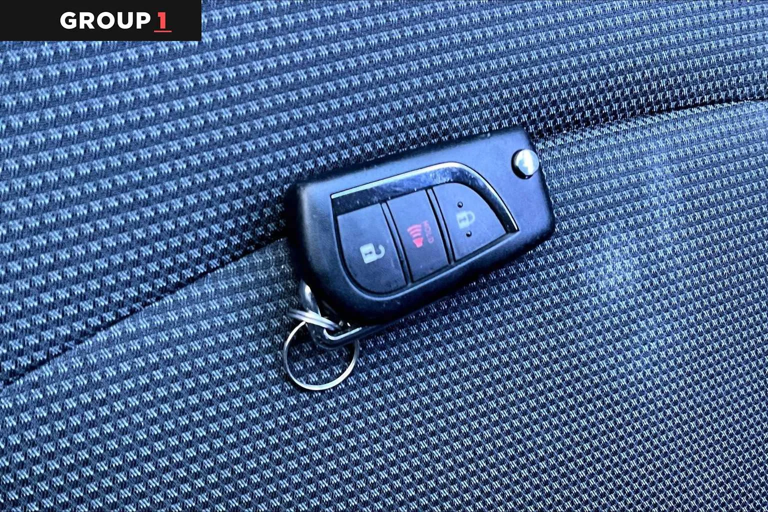 2025 Toyota RAV4 LE - Photo 15